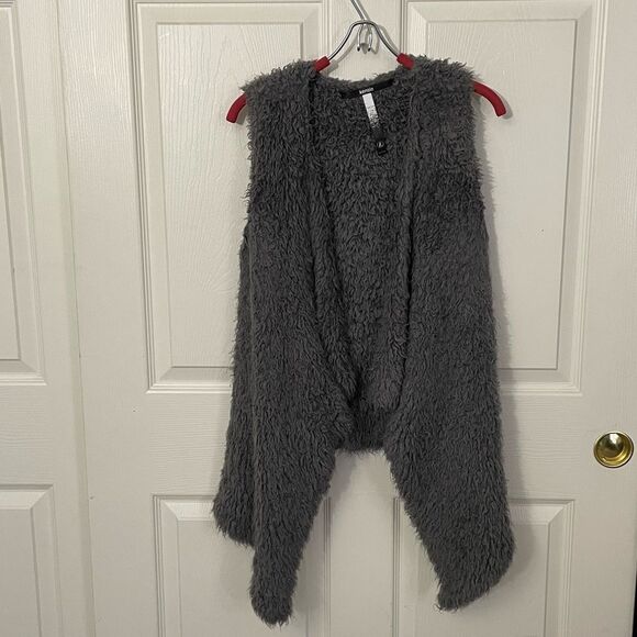 Kensie Fuzzy Fur Super Soft Open High Low Charcoal Sweater Vest, Large - Picture 6 of 12